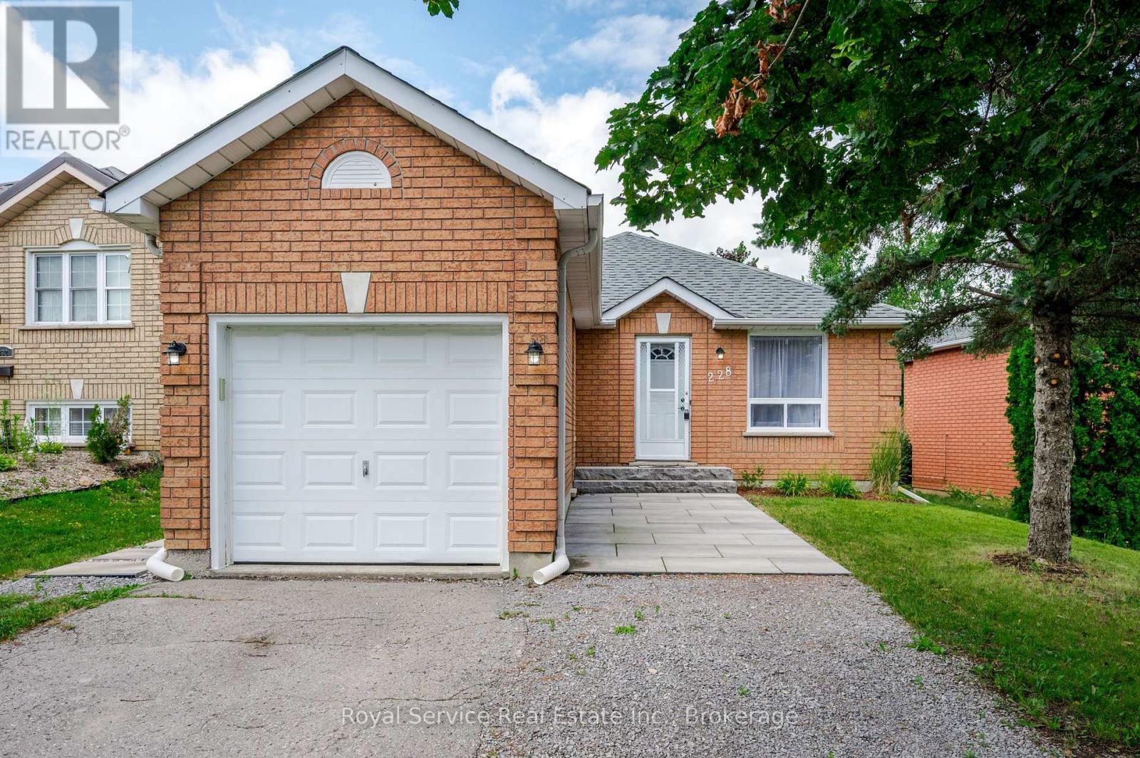 228 TOWERHILL ROAD - 2