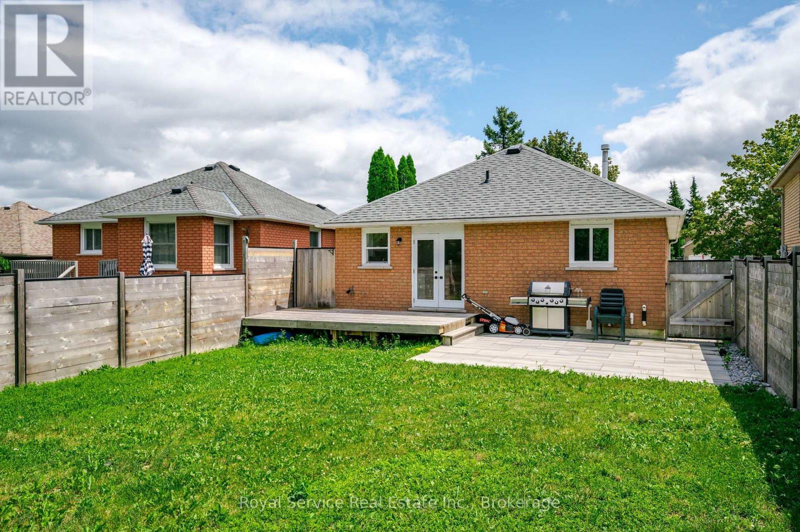 228 TOWERHILL ROAD - 37