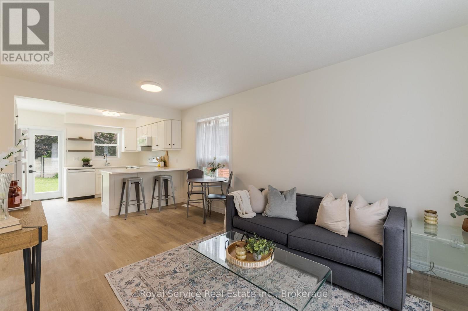 228 TOWERHILL ROAD - 6
