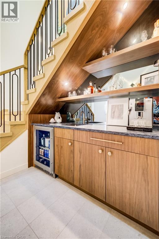 441 EAST Avenue - Image 28