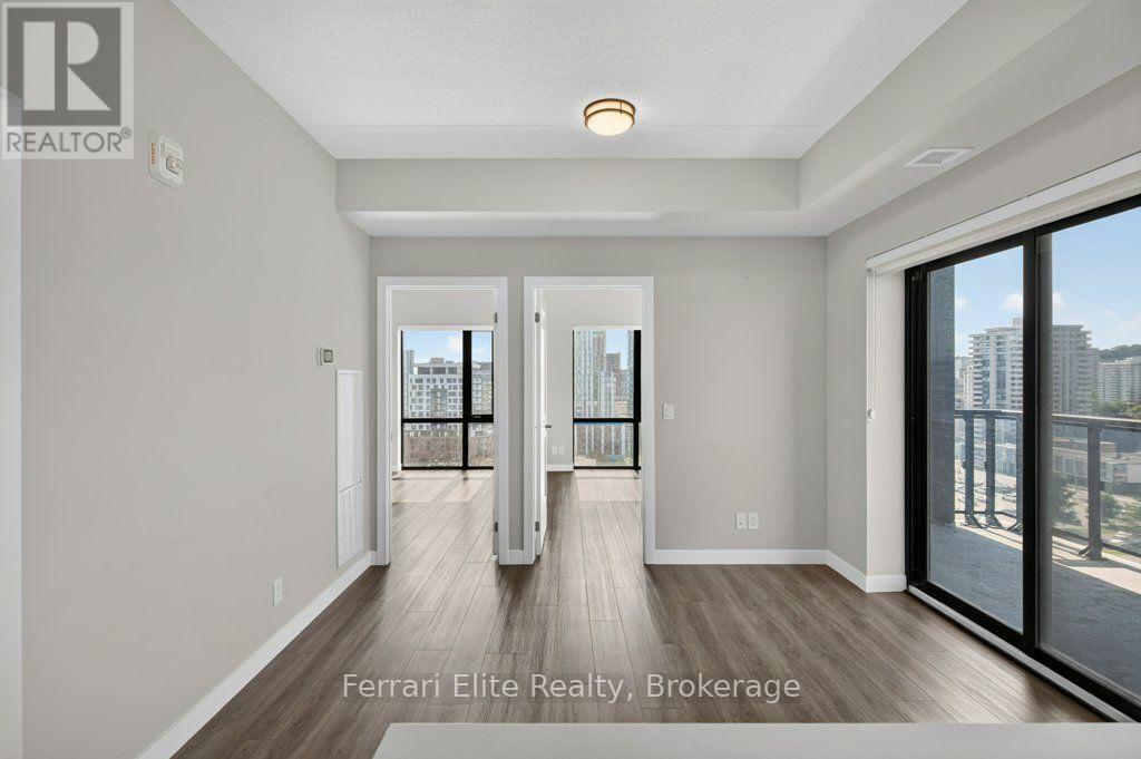 #1114 15 QUEEN STREET S - 10