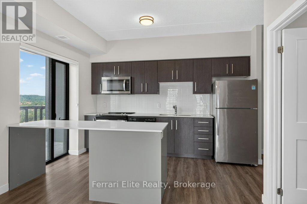 #1114 15 QUEEN STREET S - 11