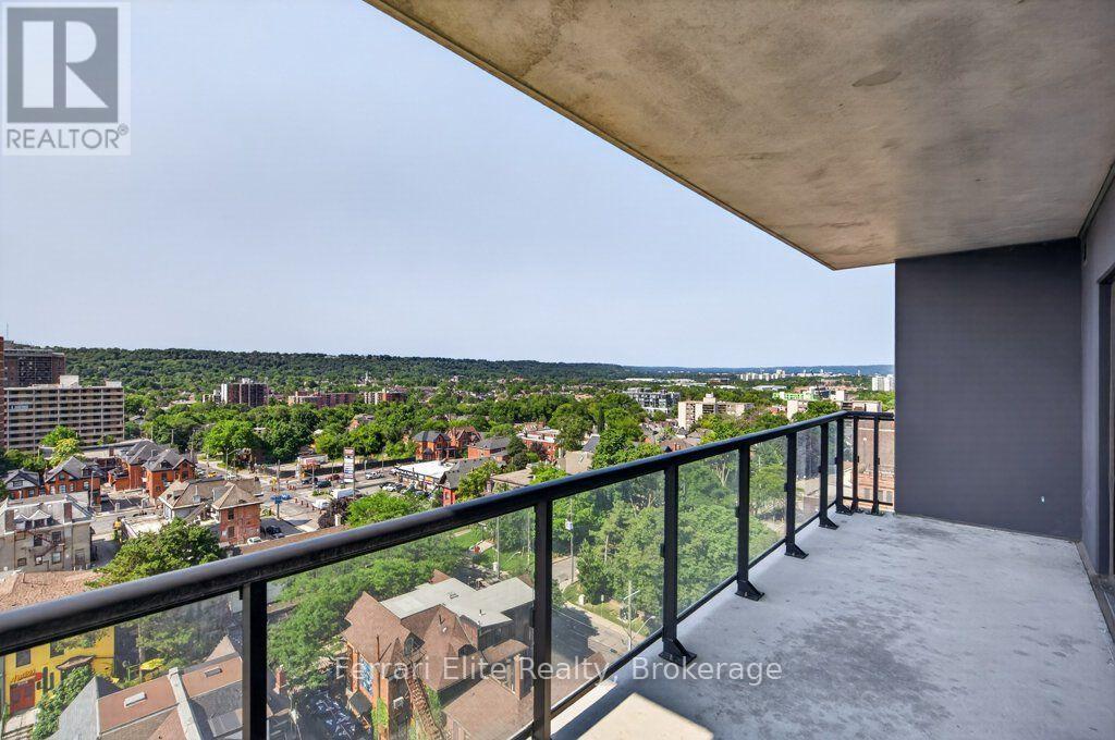 #1114 15 QUEEN STREET S - 25