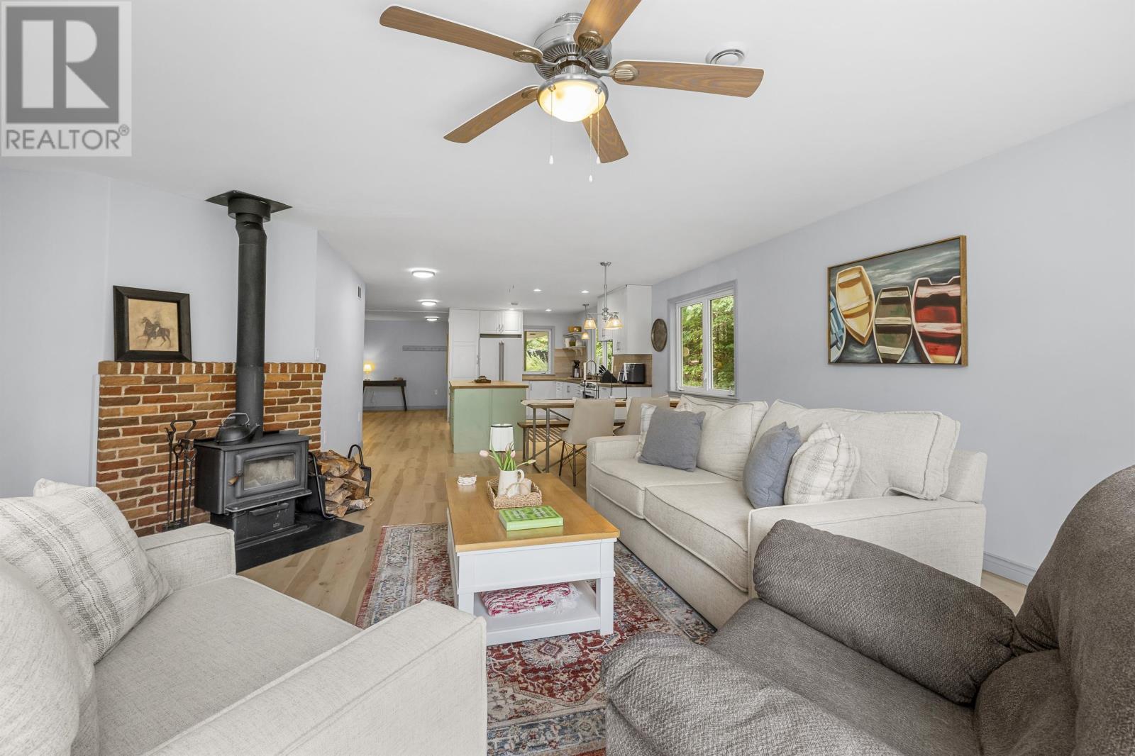 843 Rattenbury Road - Image 20