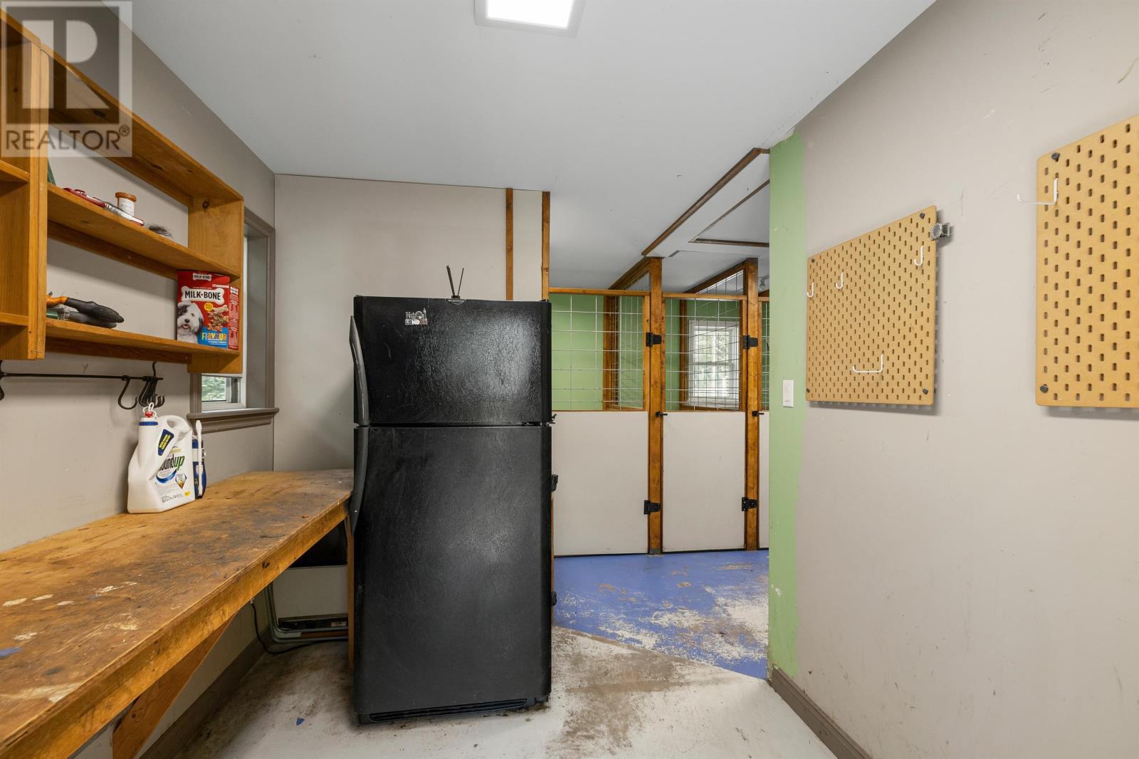 843 Rattenbury Road - Image 39
