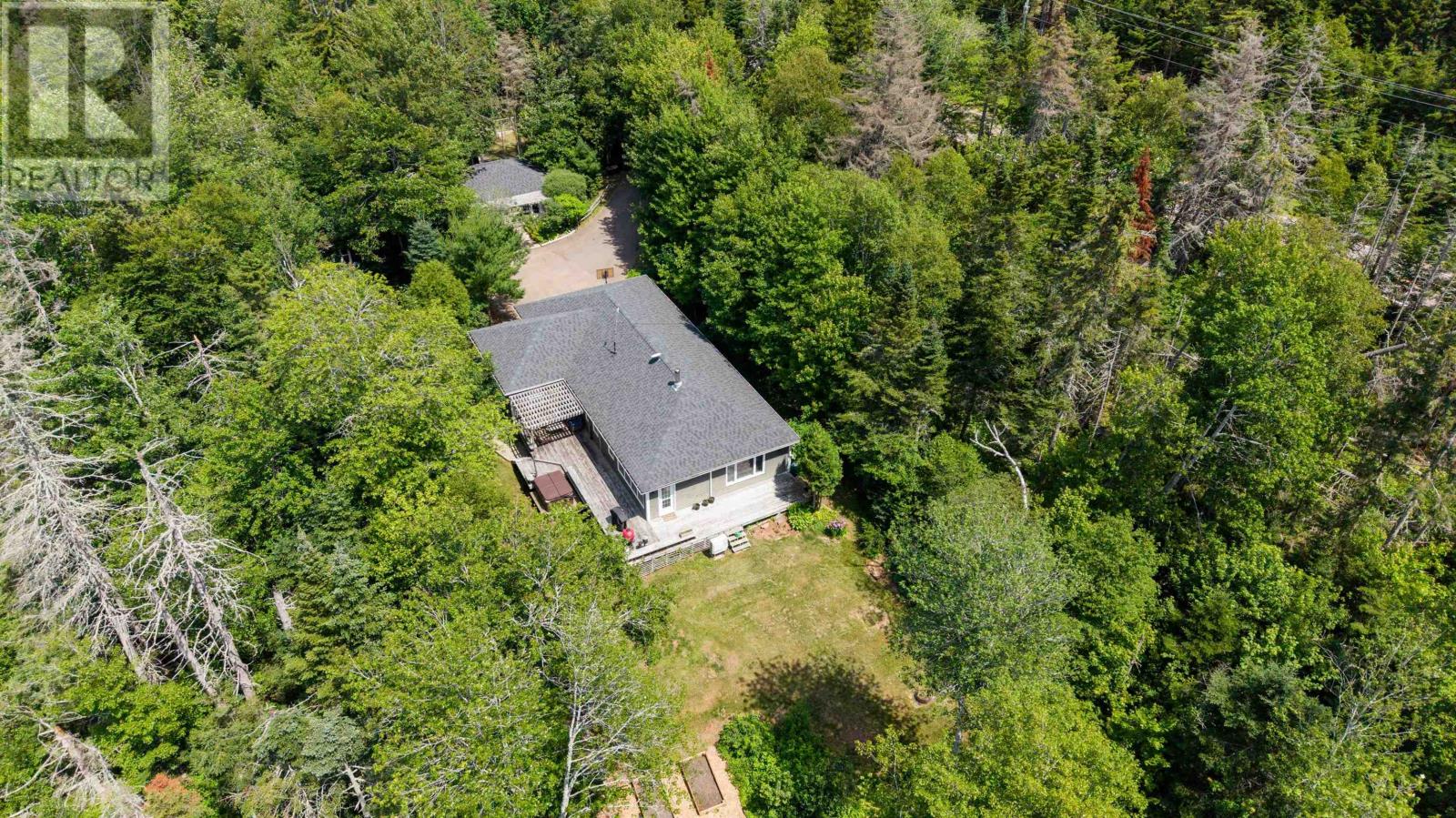 843 Rattenbury Road - Image 47