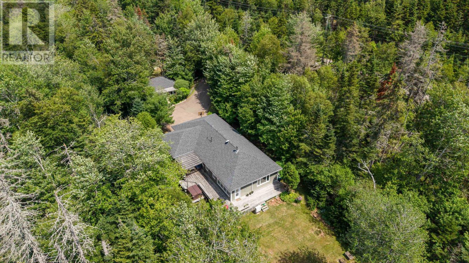 843 Rattenbury Road - Image 49