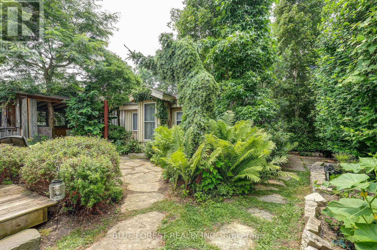 192 MITCHELL STREET - 33
