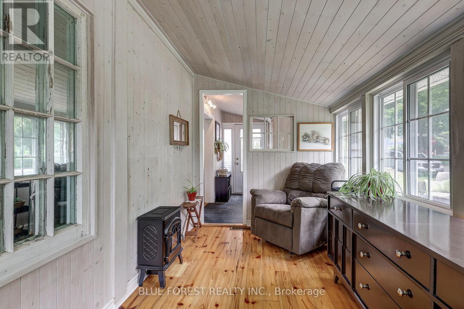 192 MITCHELL STREET - 8