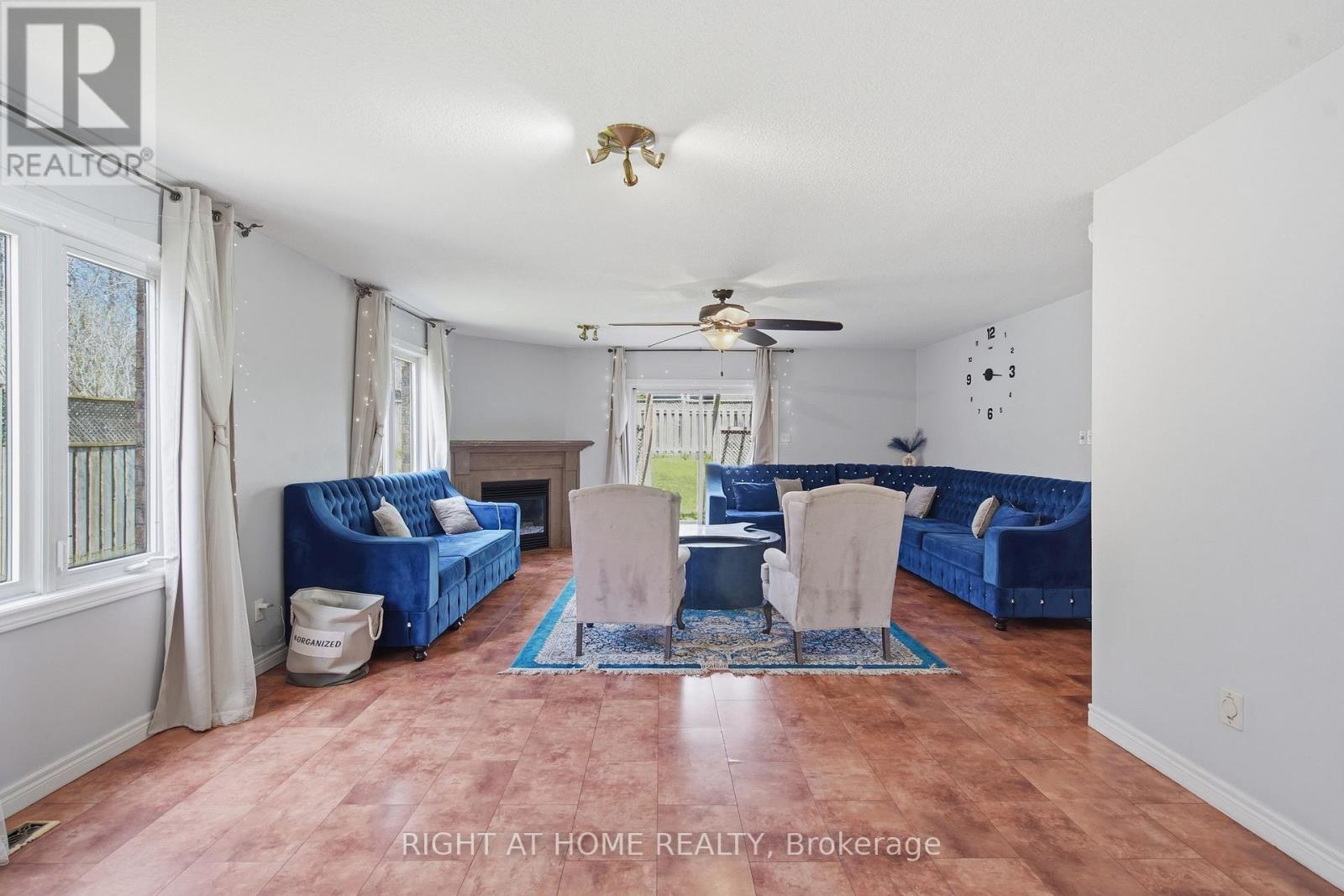 210 HAWTHORNE ROAD - 18