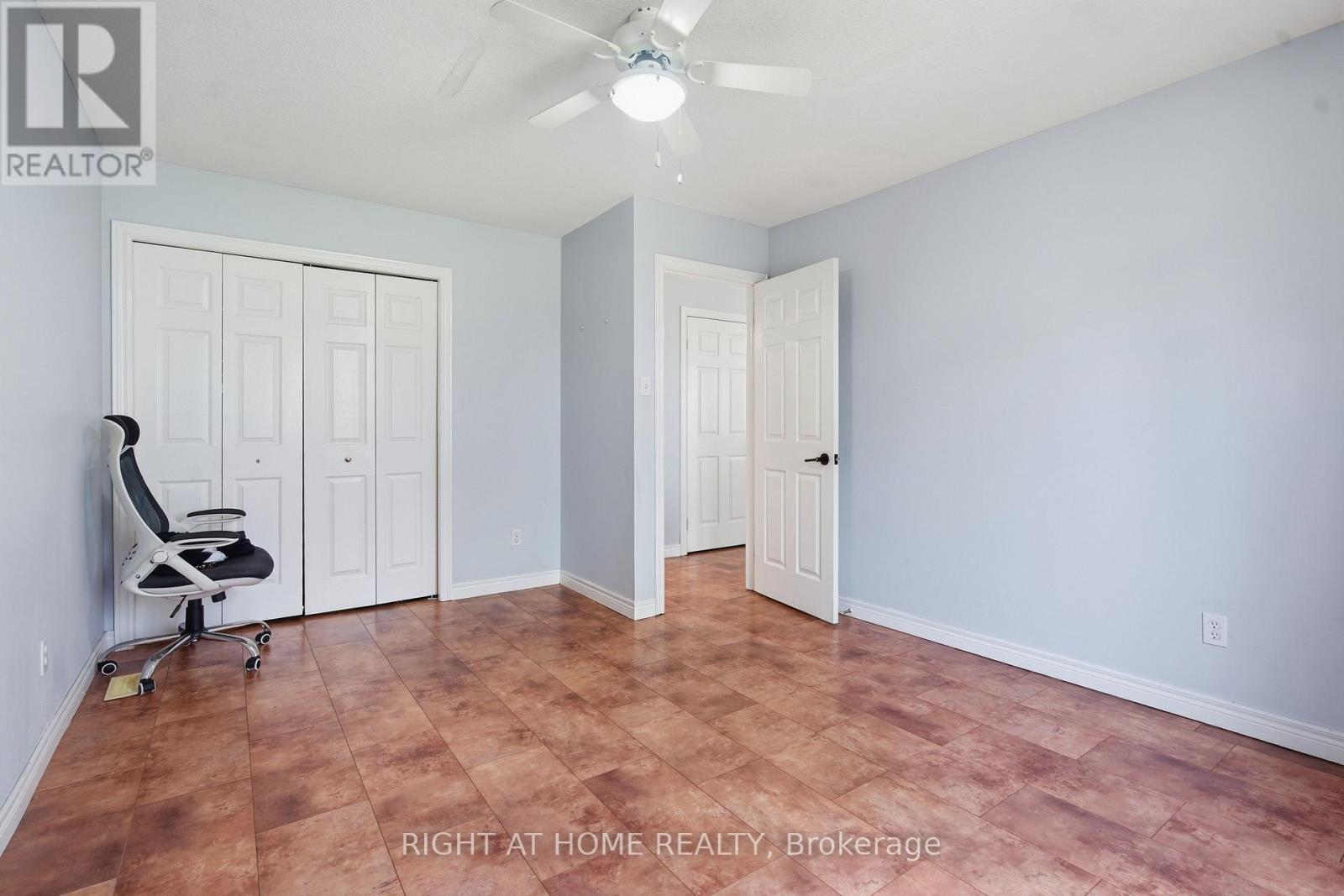 210 HAWTHORNE ROAD - 23