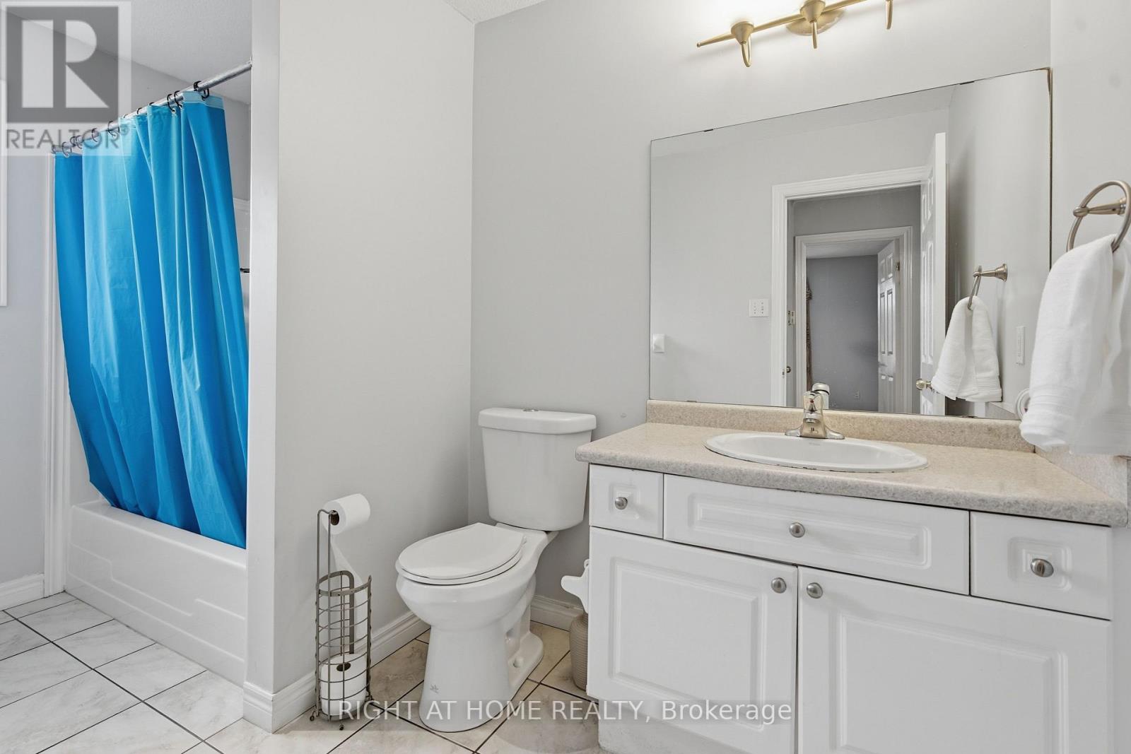 210 HAWTHORNE ROAD - 24