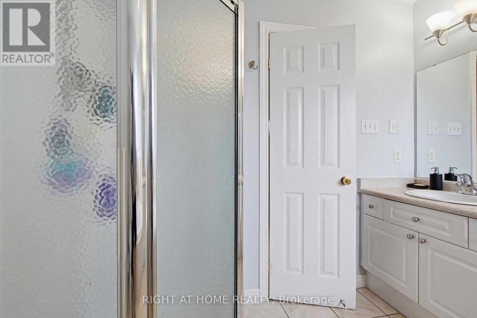 210 HAWTHORNE ROAD - 28