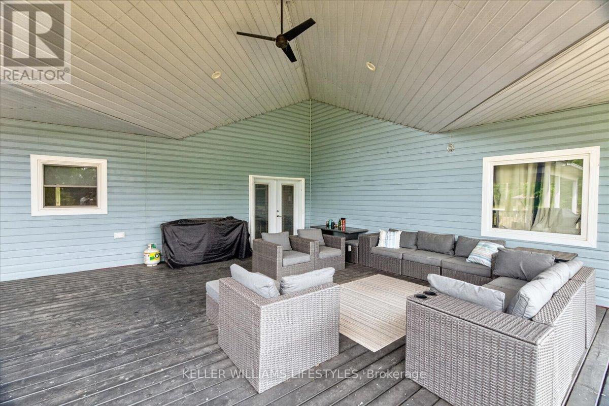 3167 BROADWAY STREET - 32