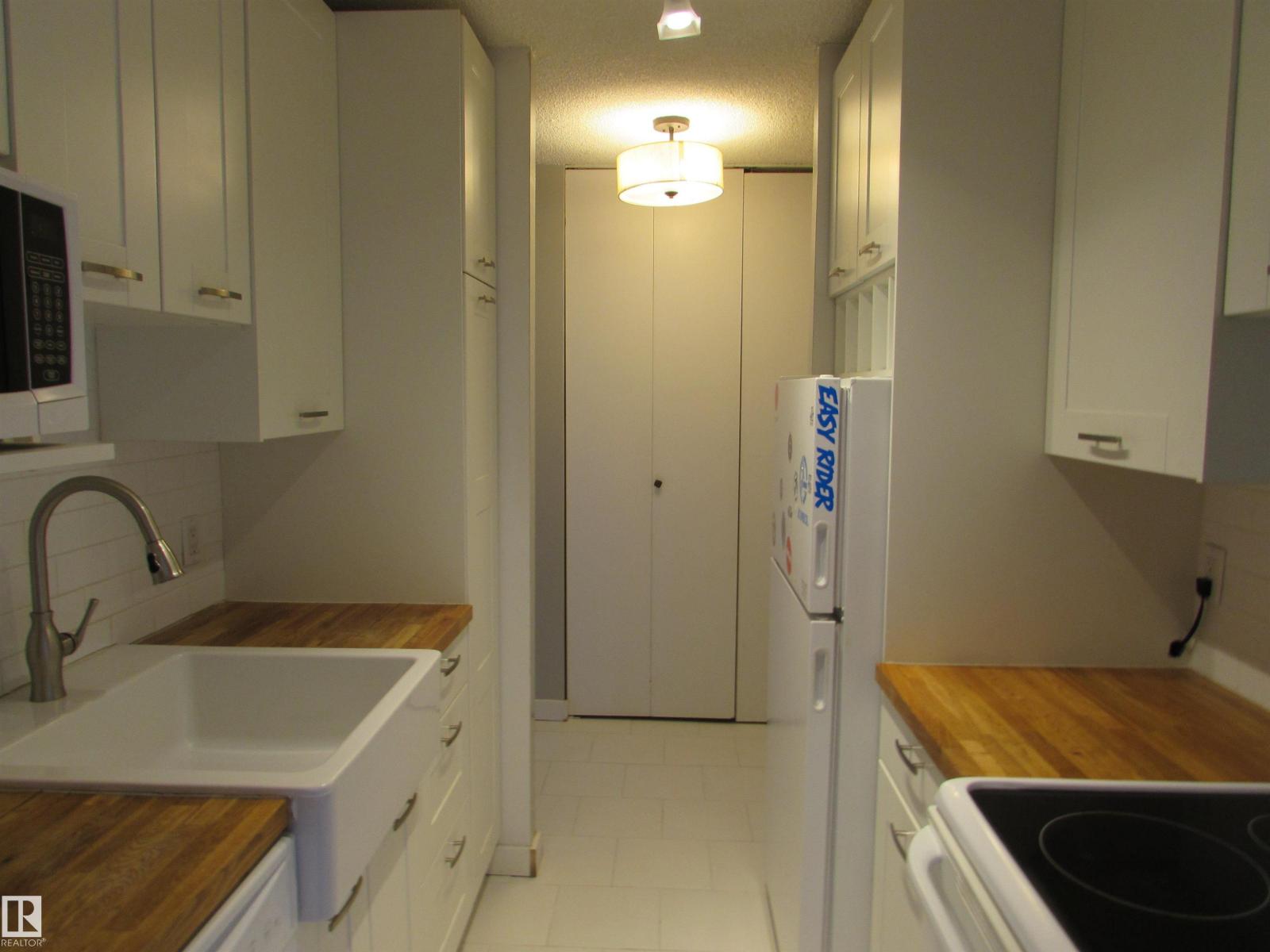708 13910 STONY PLAIN Road NW - Photo 12