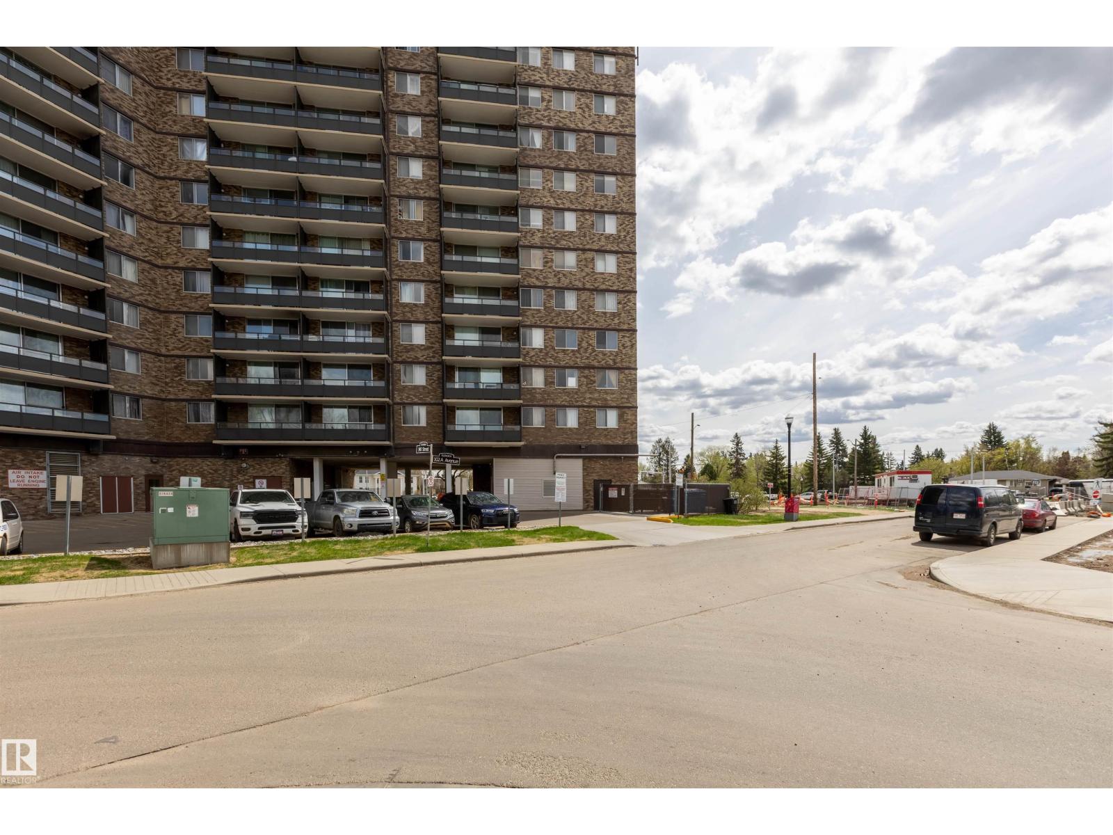 708 13910 STONY PLAIN Road NW