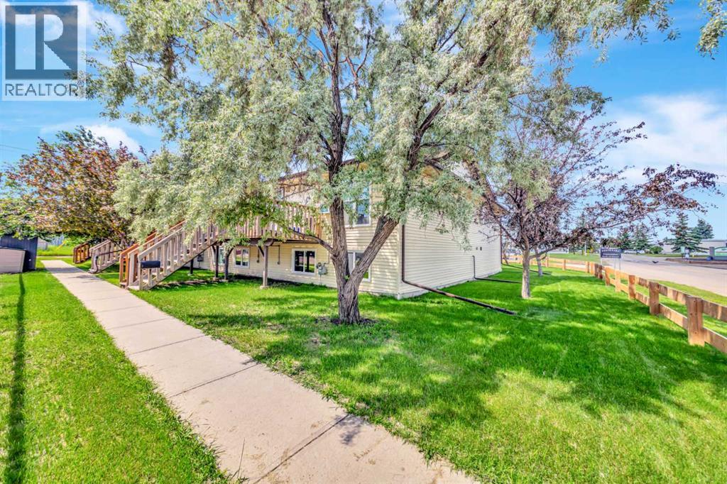 #8 5219 57 Street - 23