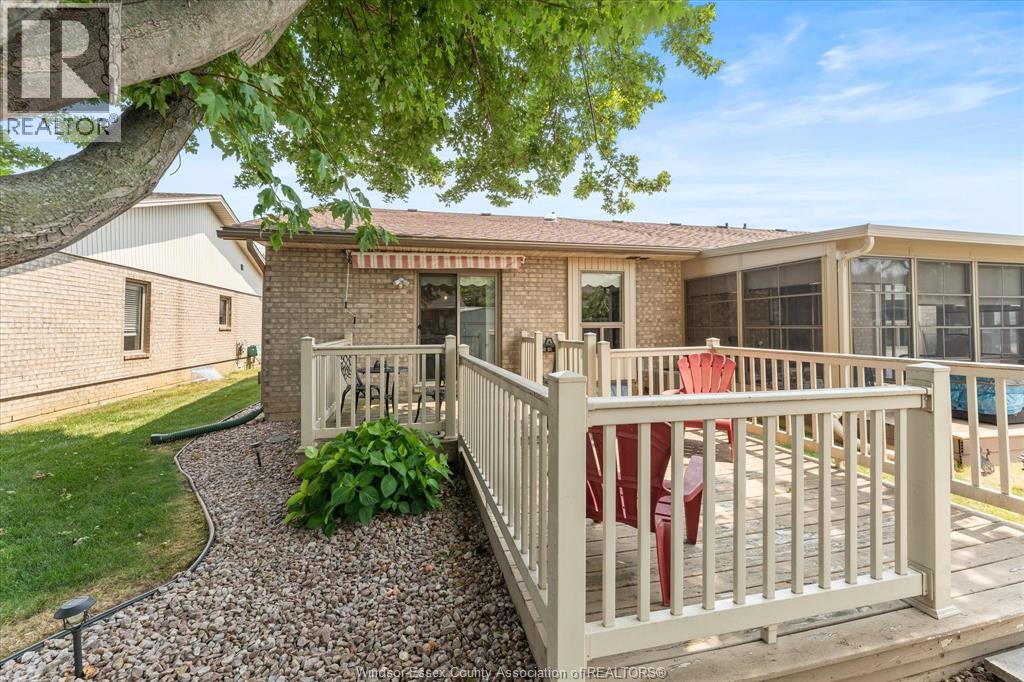 336 ROCKPORT - 28