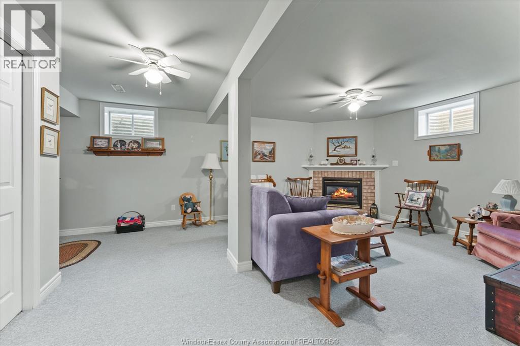 336 ROCKPORT - 25
