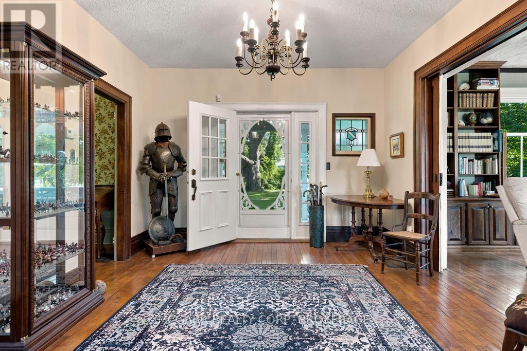 1258 LAKESHORE ROAD W - 14