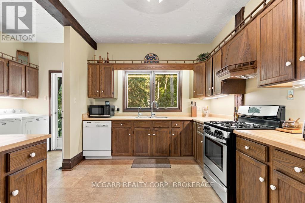 1258 LAKESHORE ROAD W - 25