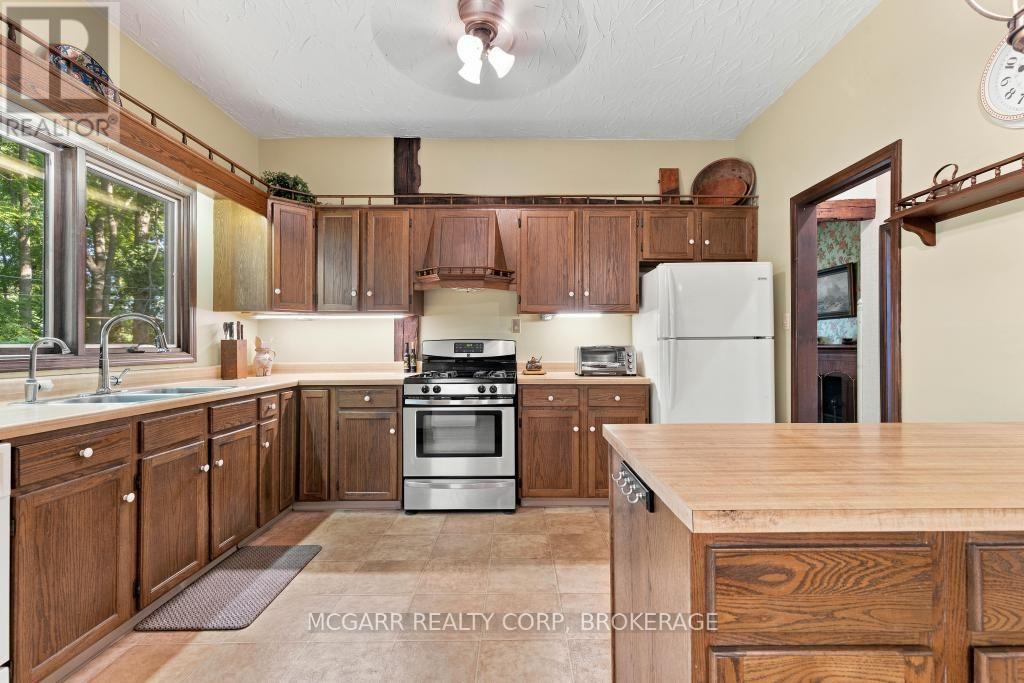 1258 LAKESHORE ROAD W - 26
