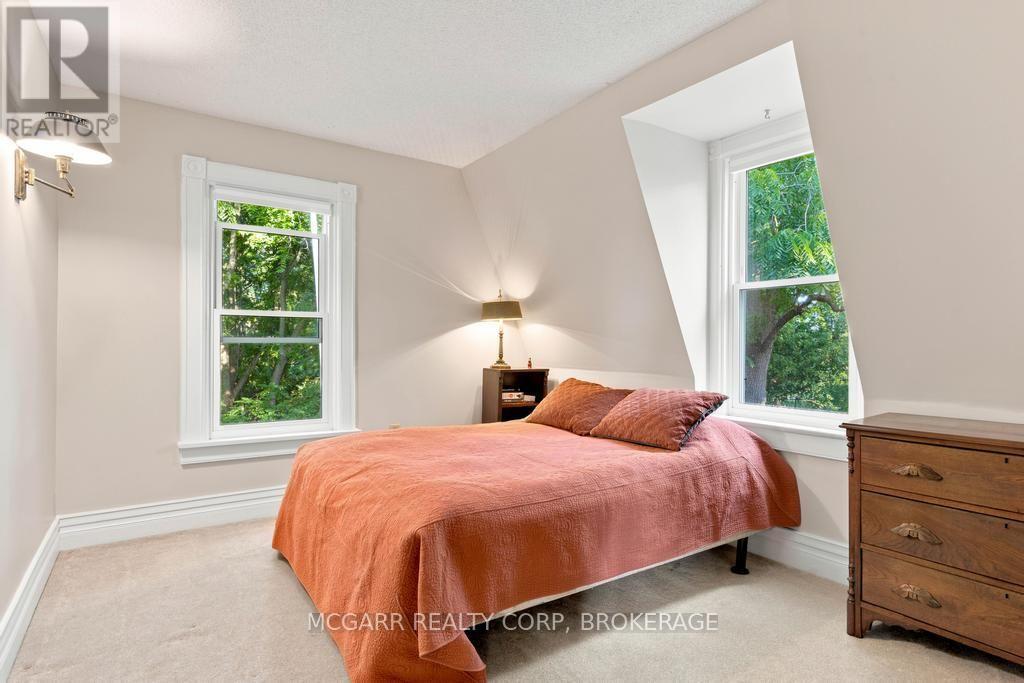 1258 LAKESHORE ROAD W - 37