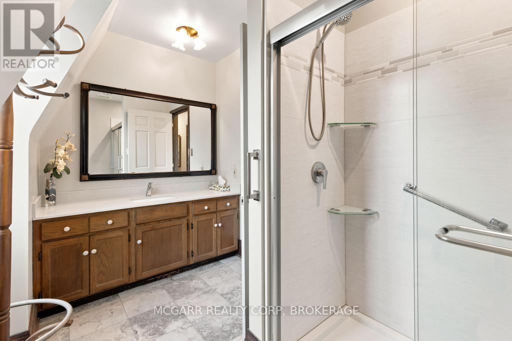 1258 LAKESHORE ROAD W - 42