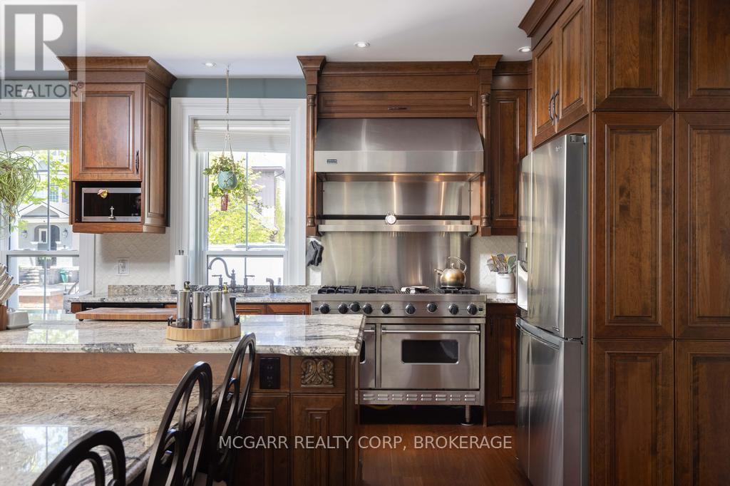 38 YATES STREET - 13