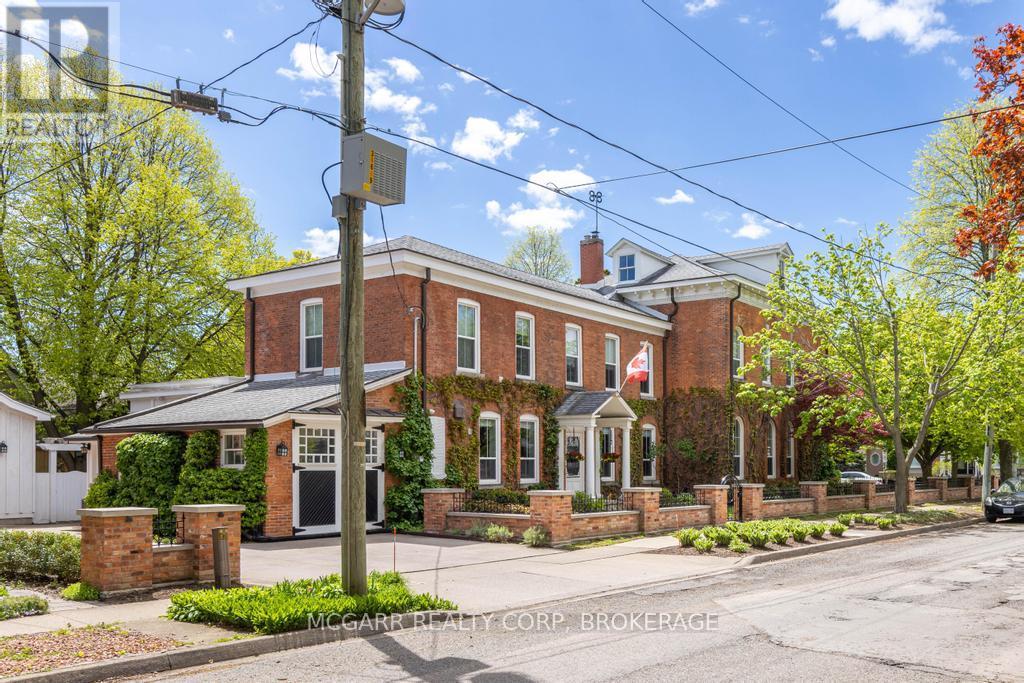 38 YATES STREET - 4