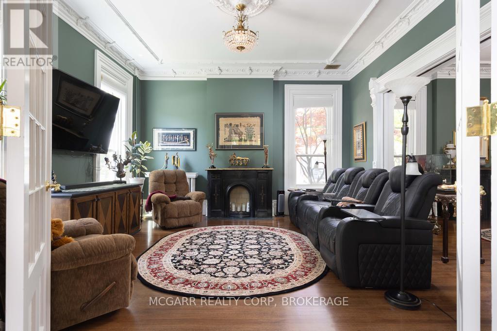 38 YATES STREET - 7