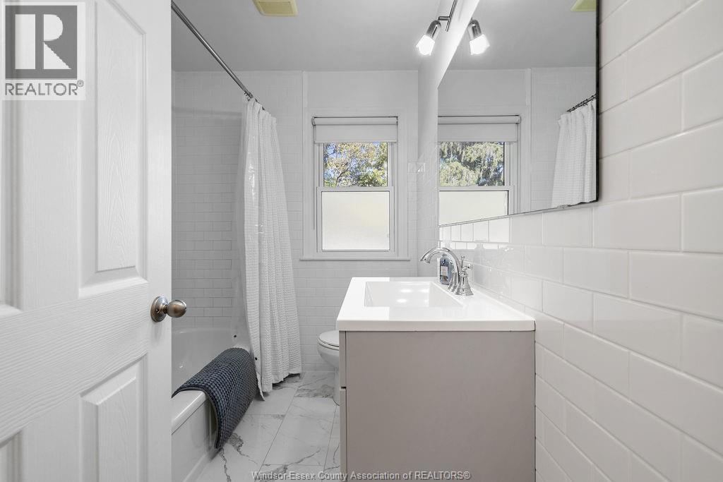 946 BELLEPERCHE - 12