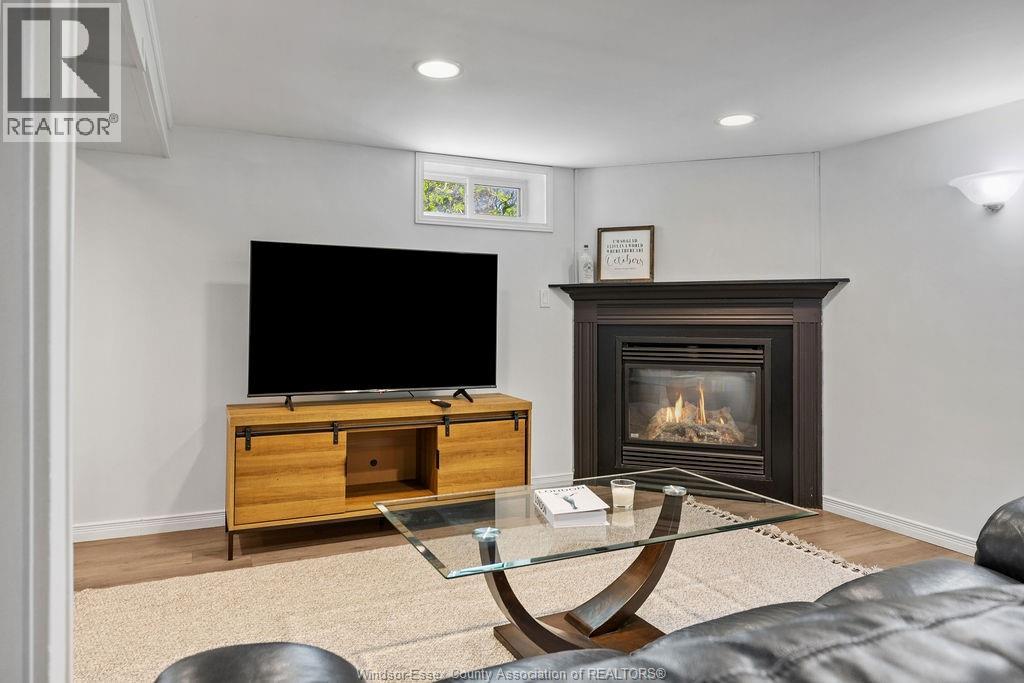946 BELLEPERCHE - 28