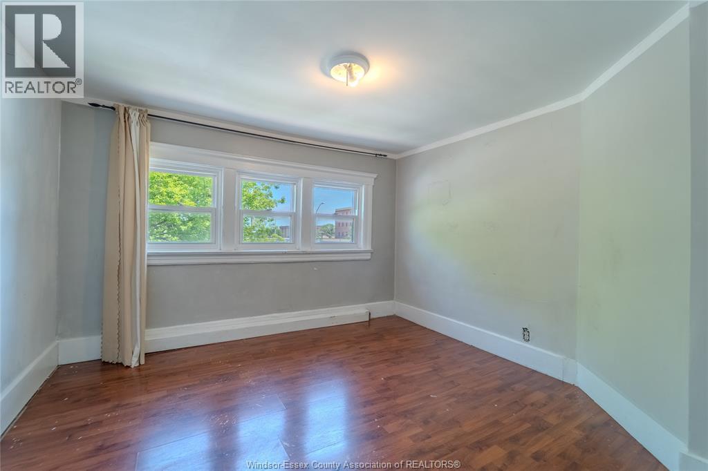 1679 Howard AVENUE - 17