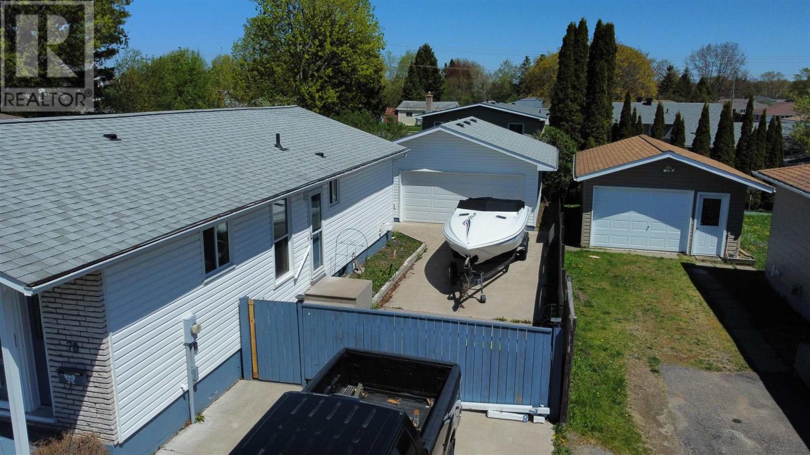 78 Chartwell DR - 5