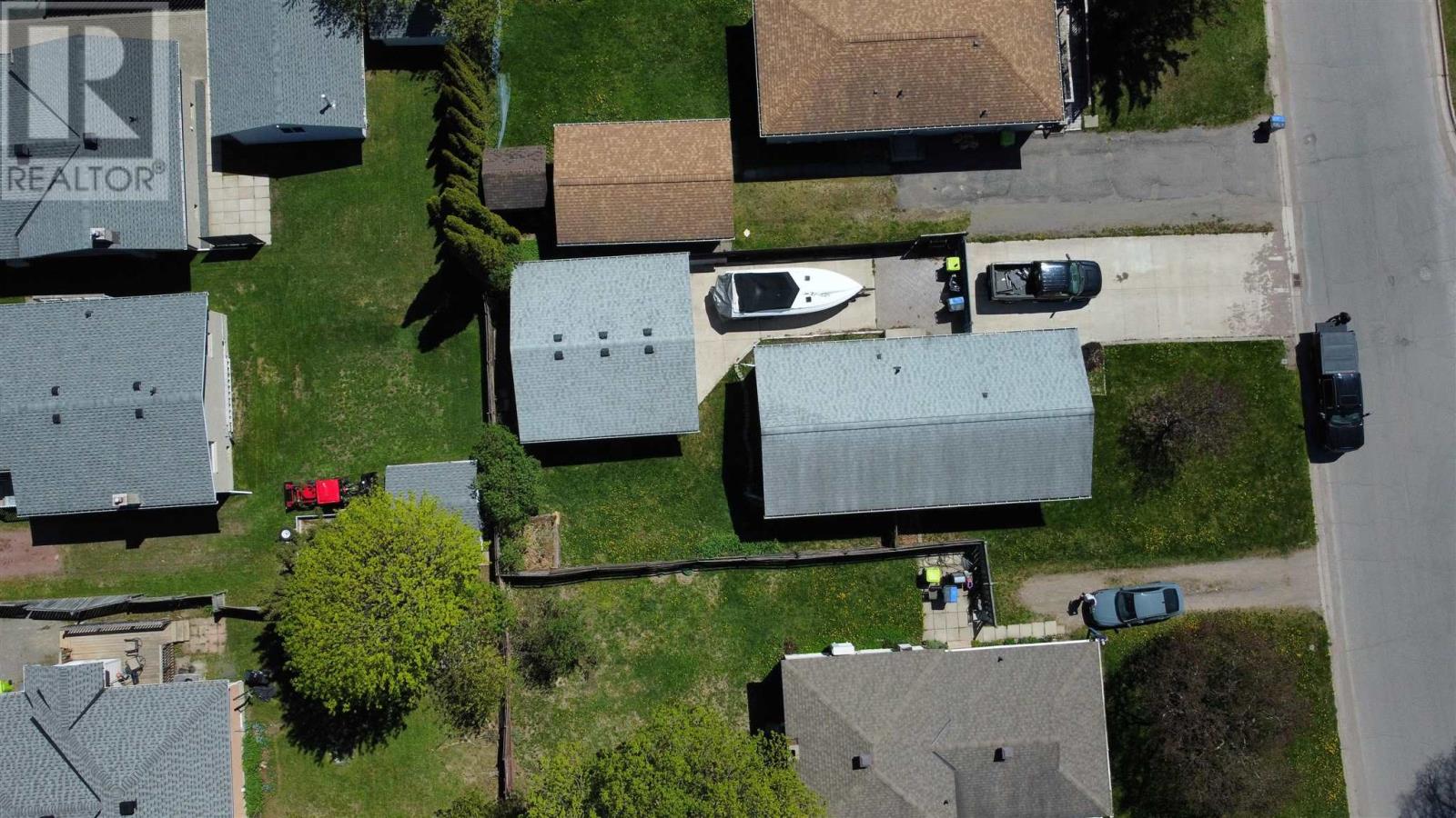 78 Chartwell DR - 7