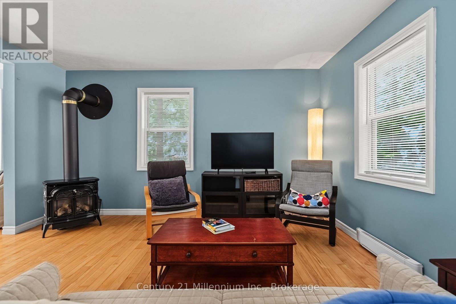 355 SPENCE STREET - 19