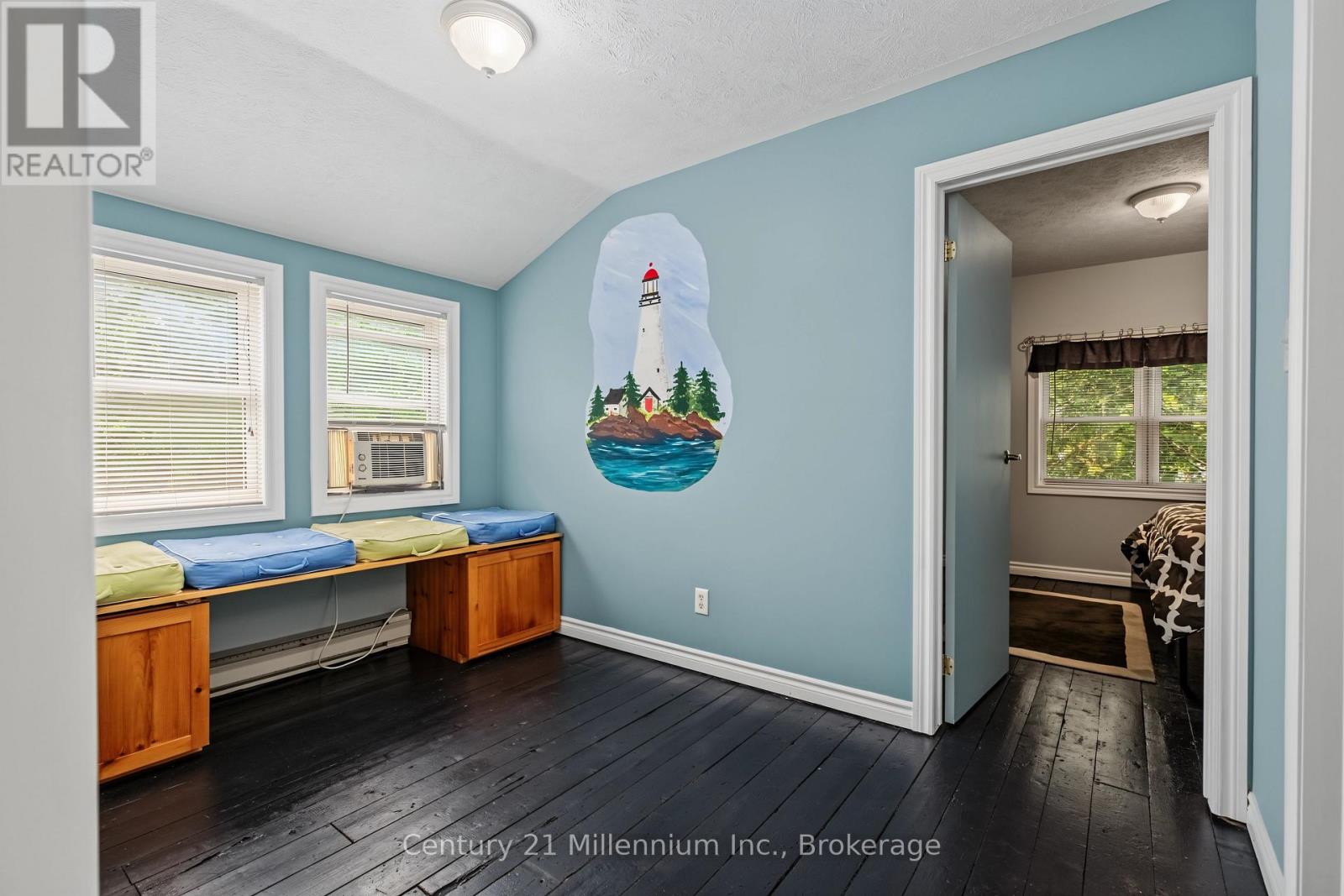 355 SPENCE STREET - 27