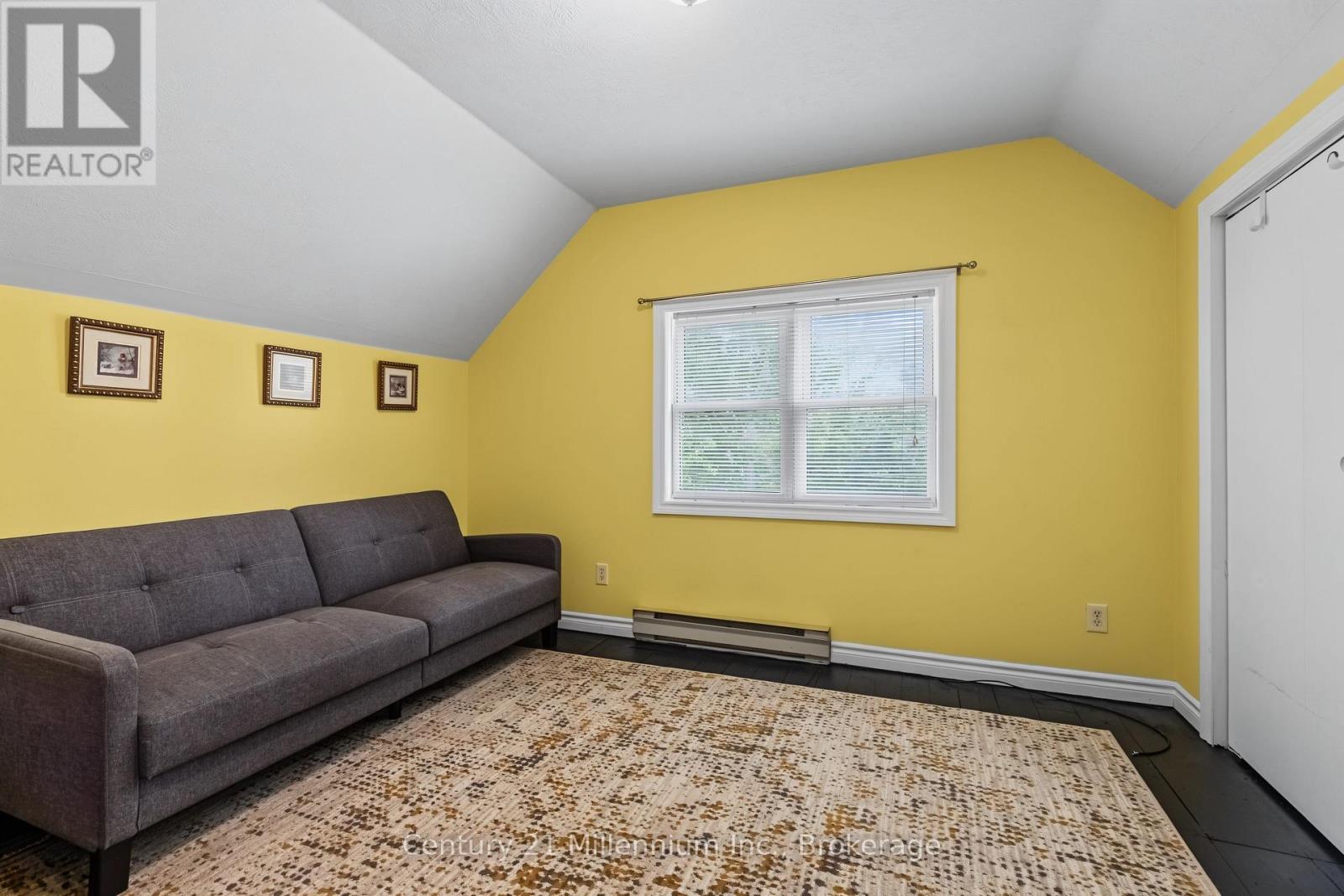355 SPENCE STREET - 30