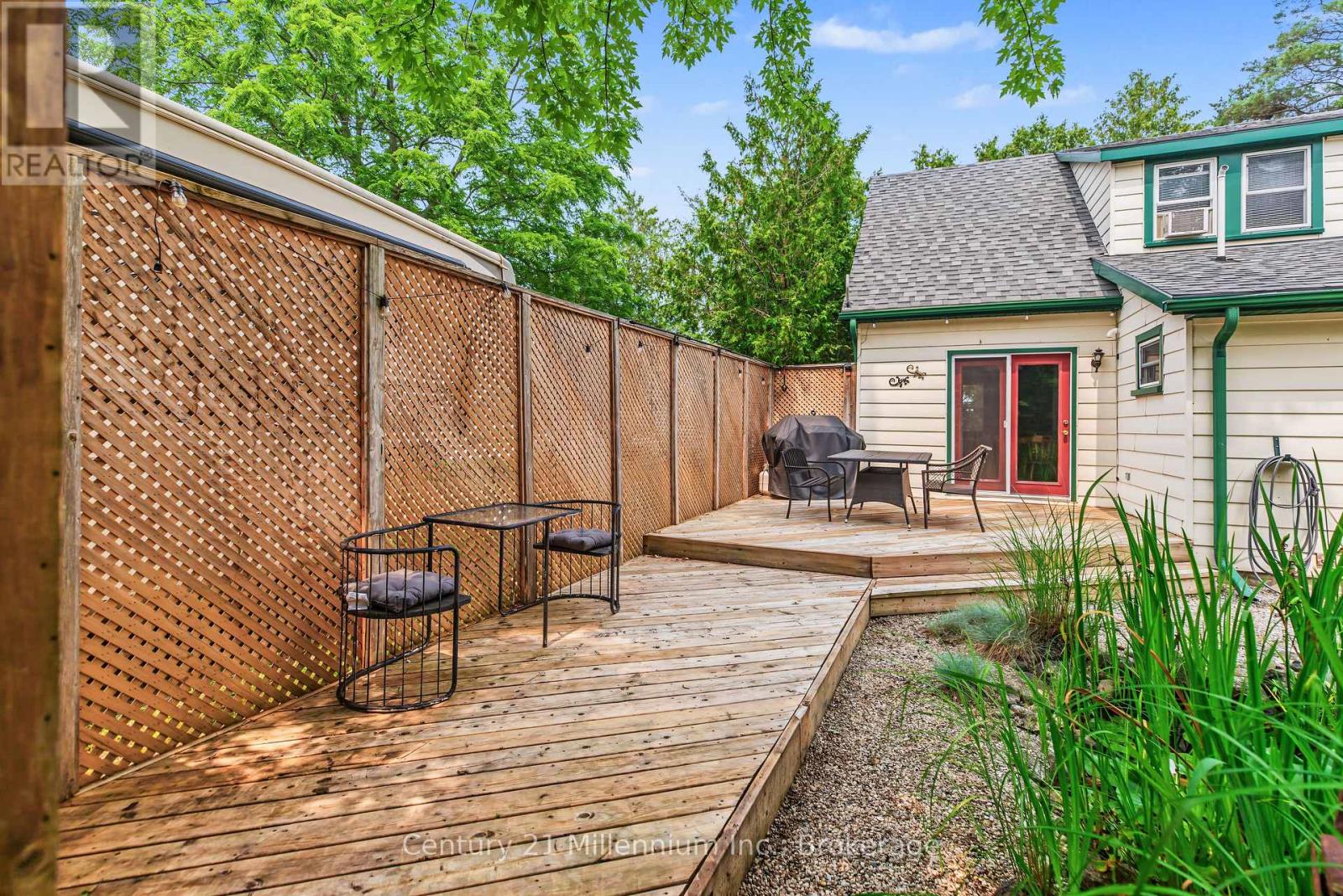 355 SPENCE STREET - 36