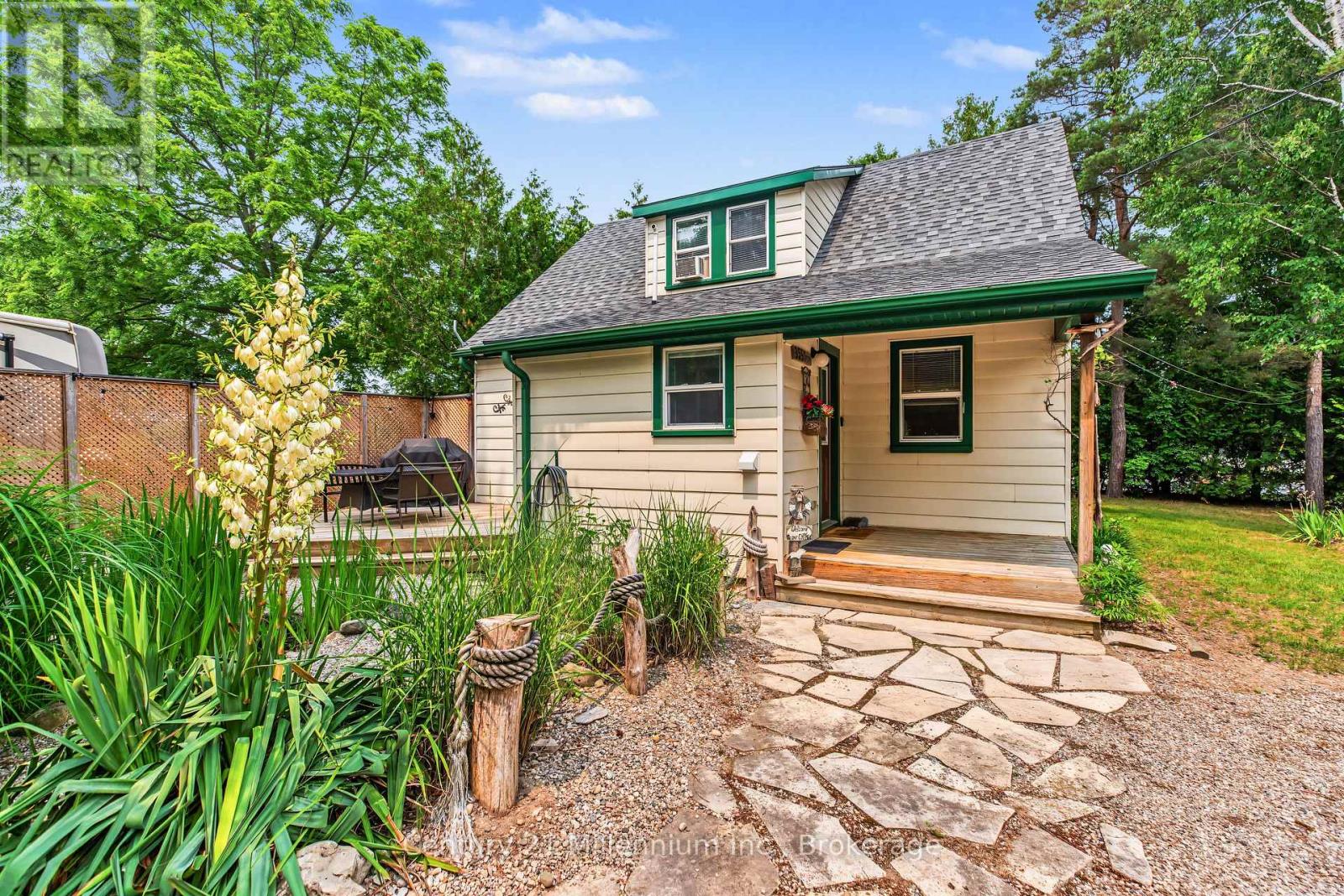 355 SPENCE STREET - 4
