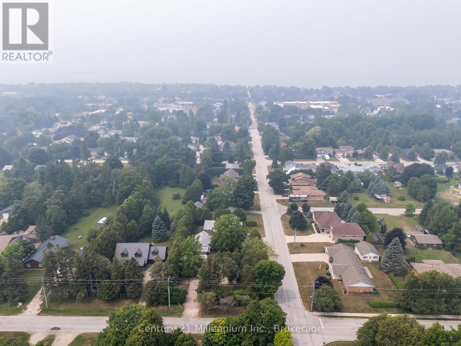 355 SPENCE STREET - 44