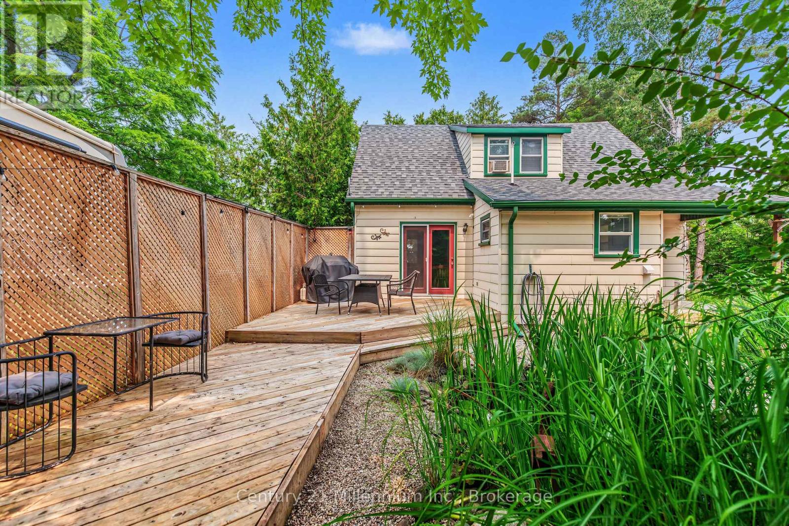 355 SPENCE STREET - 5