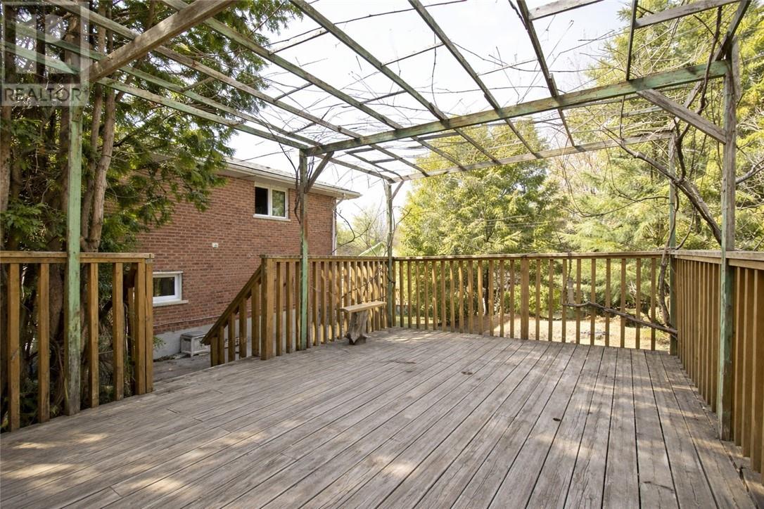 2288 Muriel Crescent - 35