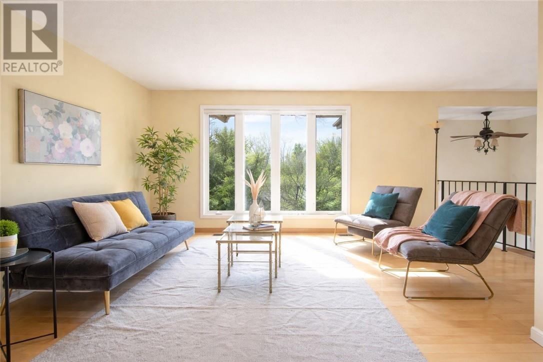 2288 Muriel Crescent - 5