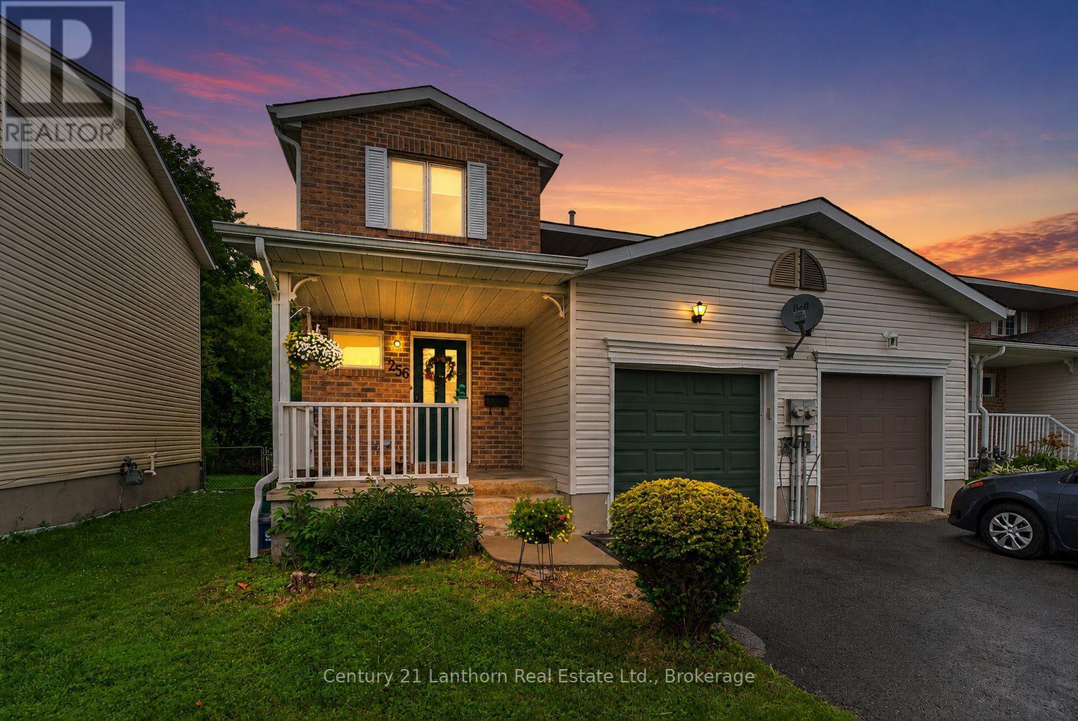 256 VANGUARD COURT - 2