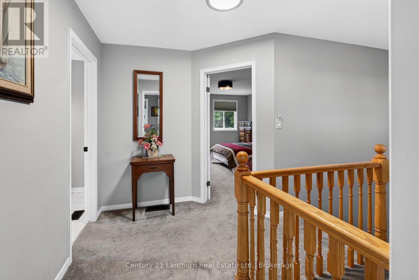 256 VANGUARD COURT - 25