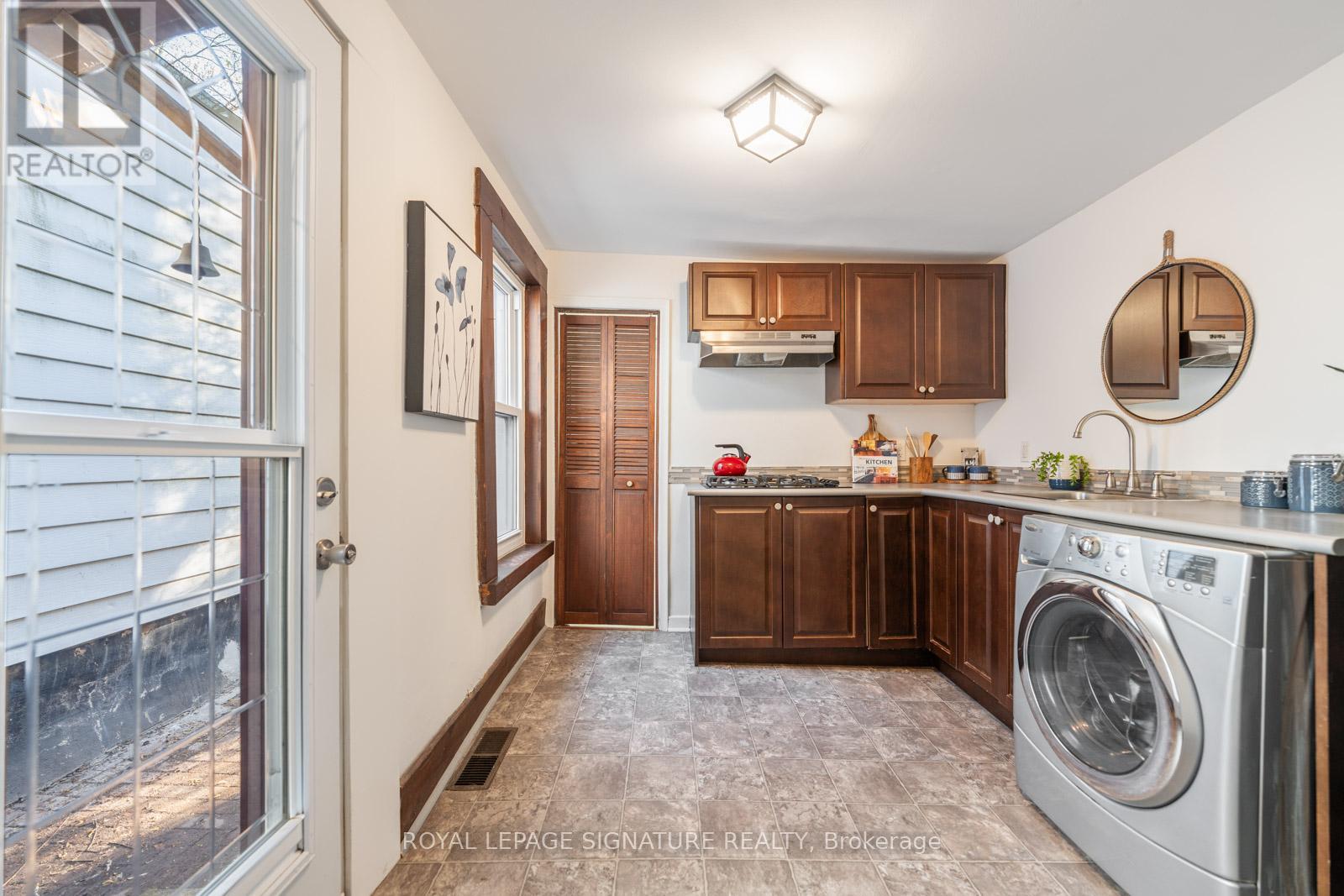 164 RHODES AVENUE - Image 12