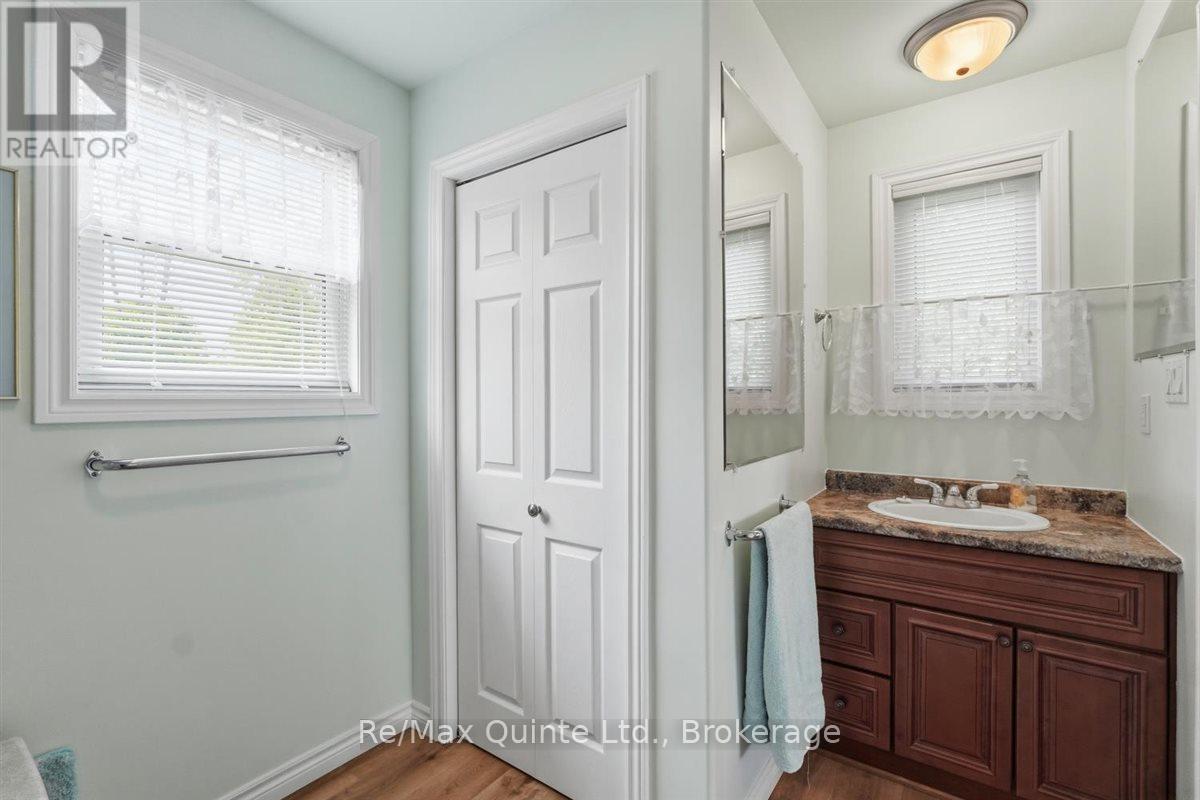 54 CENTENNIAL LANE - 15
