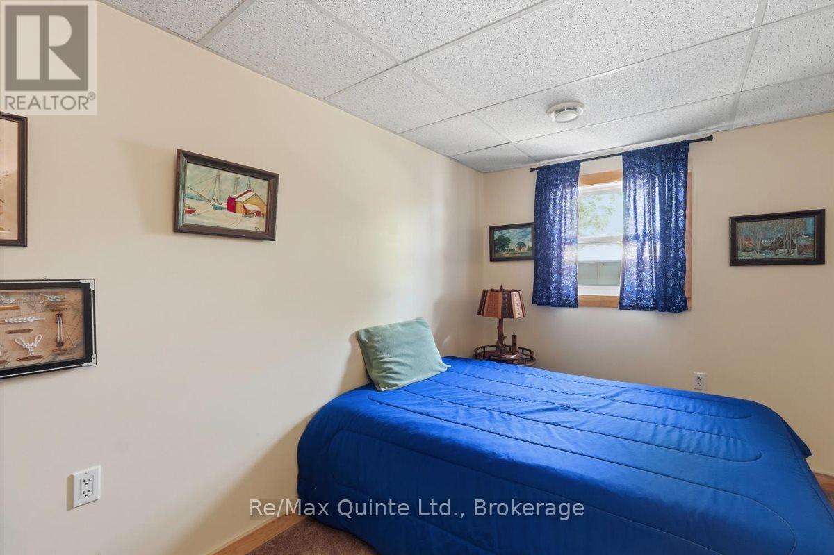 54 CENTENNIAL LANE - 24